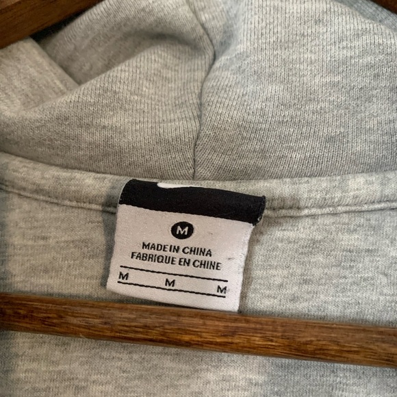 Nike Men's Gray and Black Hoodie - Picture 5 of 6